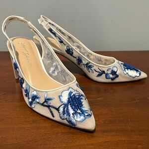Betsey Johnson Page Blue and white embroidered mesh sling back pointy toe pump 9